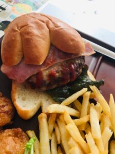 恐竜博物館 レストラン バーガー